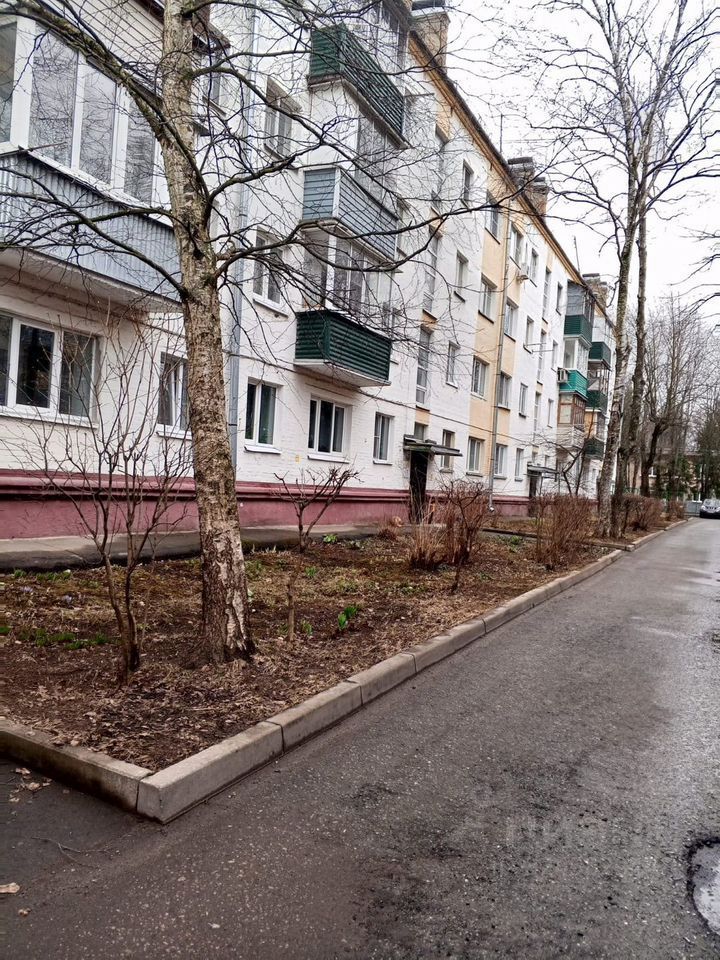 Продажа 1-комн квартиры на вторичном рынке Авиационный мкр, улица Чкалова, 4