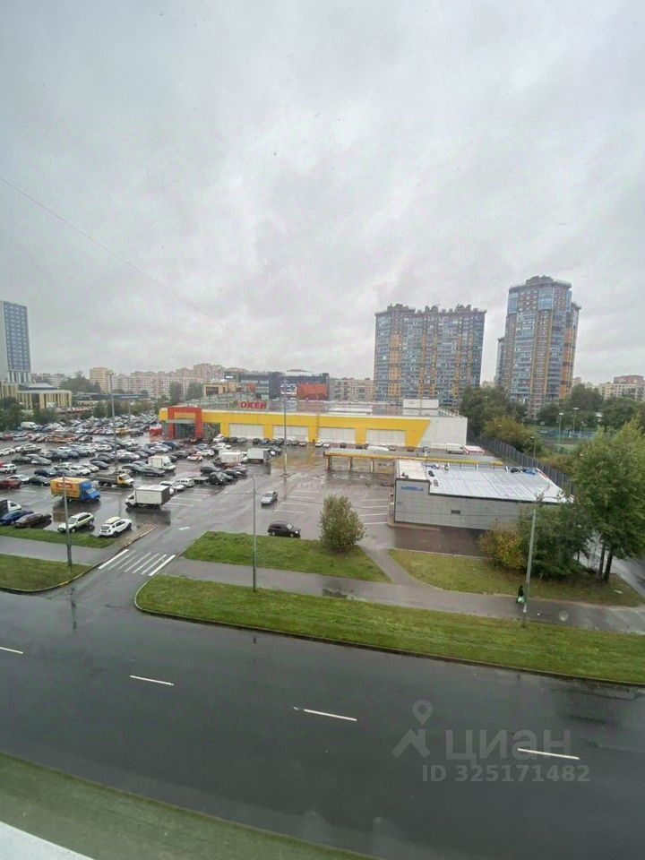 Продажа 3-комн квартиры на вторичном рынке улица Ушинского, 31