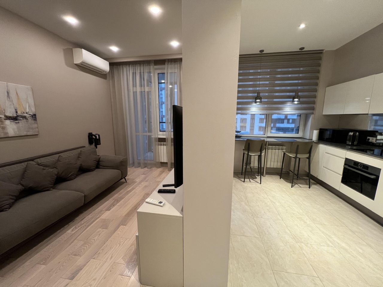 Аренда 2-комн квартиры на вторичном рынке Новоивановское пгт, улица Агрохимиков, 15А