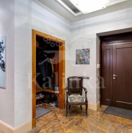 Продажа 4-комн квартиры на вторичном рынке Афанасьевский Б. пер,  д. 30