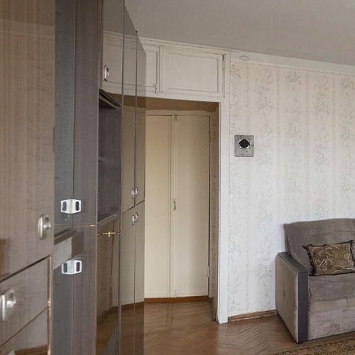 2-комн квартира Юбилейный мкр, улица Военных Строителей, 5