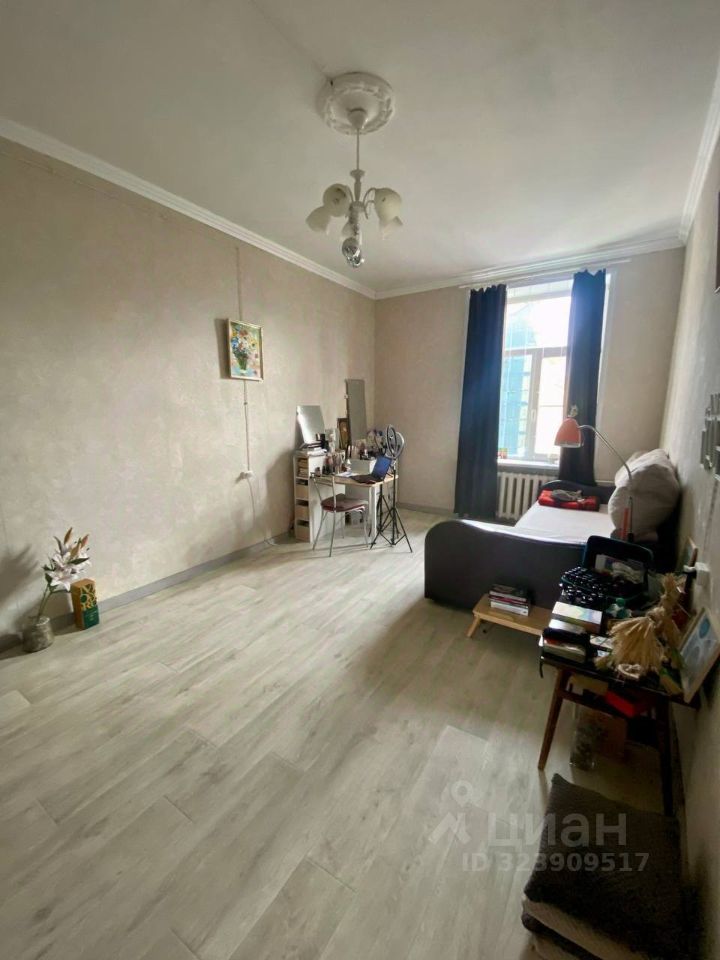 Продажа 3-комн квартиры на вторичном рынке Московский проспект, 75