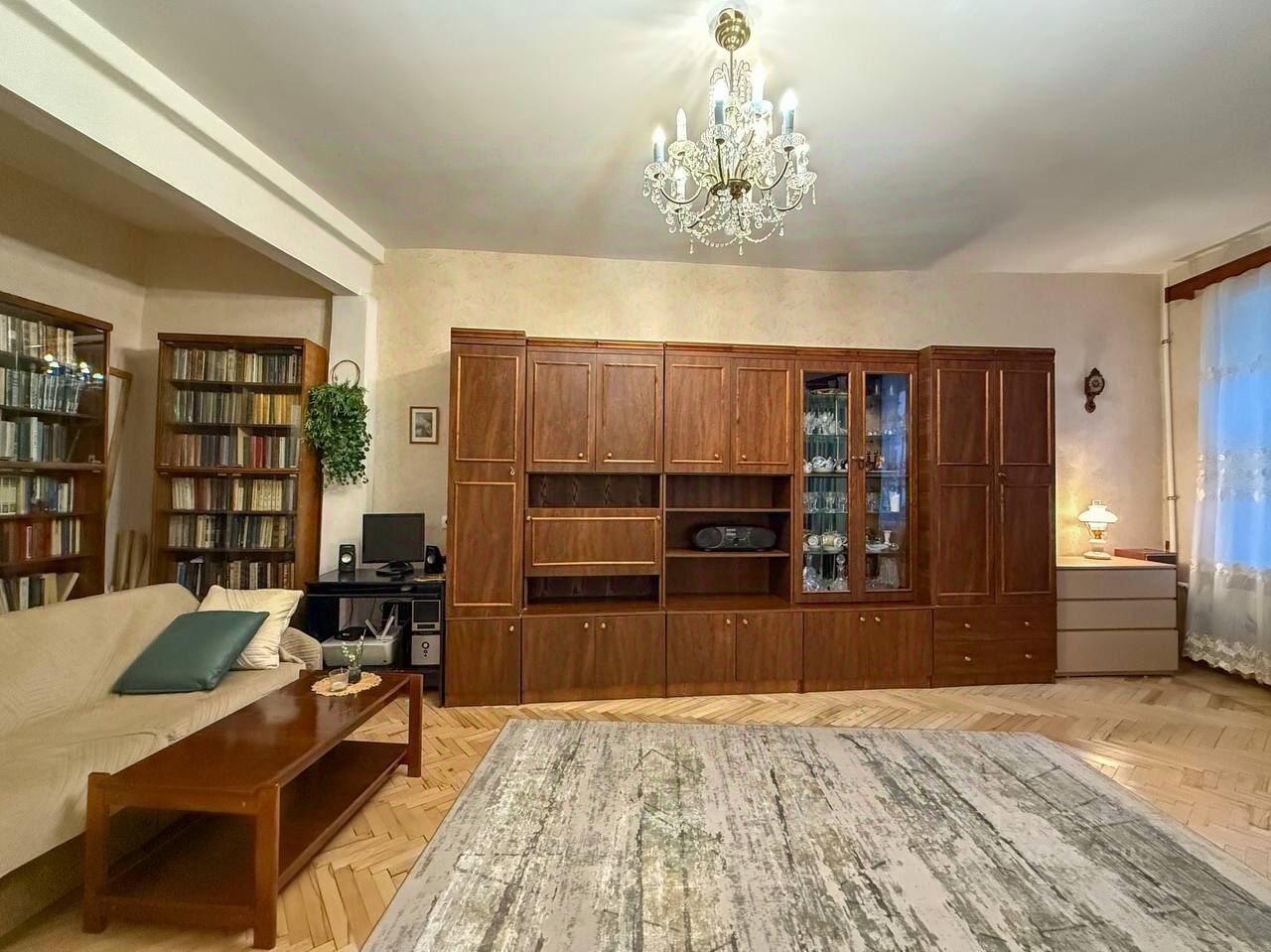 Продажа 2-комн квартиры на вторичном рынке Московский проспект, 5