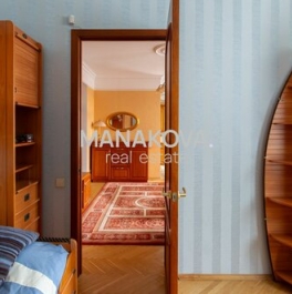 Продажа 3-комн квартиры на вторичном рынке Авиационная улица,  д. 13