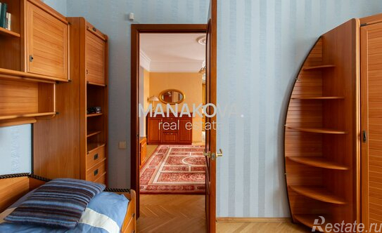 Продажа 3-комн квартиры на вторичном рынке Авиационная улица,  д. 13