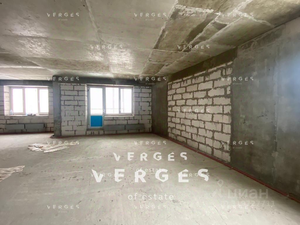 Продажа 4-комн квартиры на вторичном рынке улица Покрышкина, 8