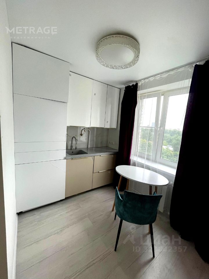 Продажа 1-комн квартиры на вторичном рынке проезд Серебрякова, 3