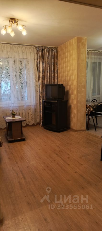 Продажа 3-комн квартиры на вторичном рынке Стрелецкая улица, 8