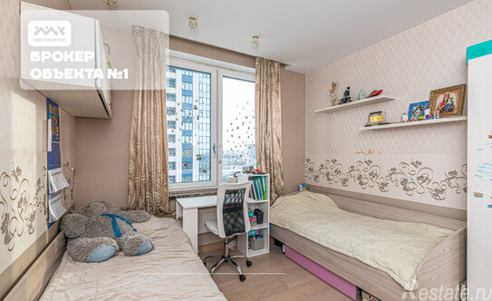 Продажа 3-комн квартиры на вторичном рынке улица Типанова