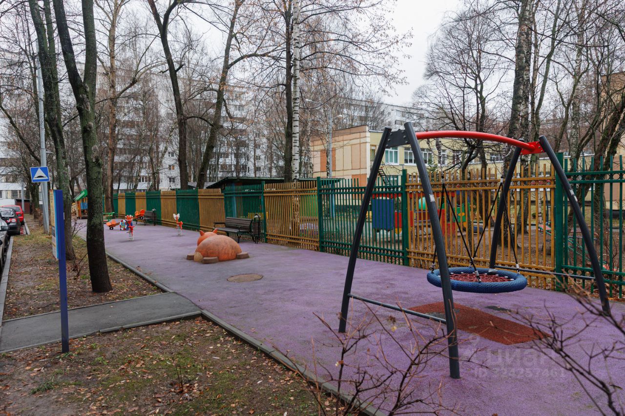 Продажа 2-комн квартиры на вторичном рынке Ореховый бульвар, 5