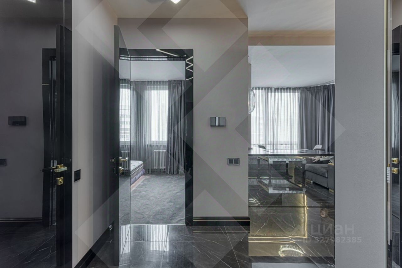 Продажа 2-комн квартиры на вторичном рынке Мосфильмовская улица, 88к2с4