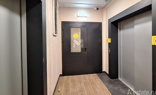 Продажа 3-комн квартиры на вторичном рынке Коломяжский пр-кт,  д. 13 к3