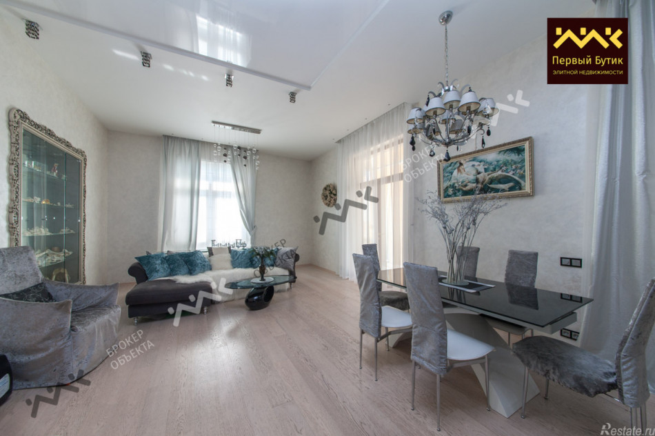 Продажа 4-комн квартиры на вторичном рынке Крестовский пр-кт,  д. 26