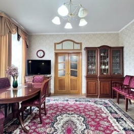 Аренда 3-комн квартиры на вторичном рынке улица Яблочкова,  д. 2/10