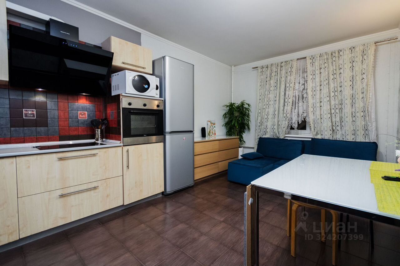 Продажа 2-комн квартиры на вторичном рынке Мурино, площадь Привокзальная, 5Ак1