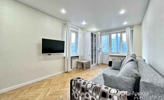 Аренда 2-комн квартиры на вторичном рынке Маршала Конева ул,  д. 1