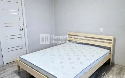 Продажа 2-комн квартиры на вторичном рынке Караваевская улица,  д. 8