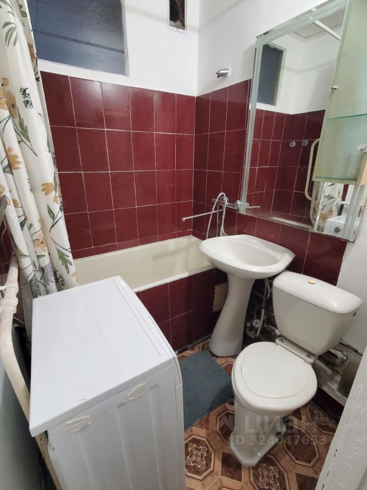 Аренда 2-комн квартиры на вторичном рынке улица Фабрициуса, 33К2