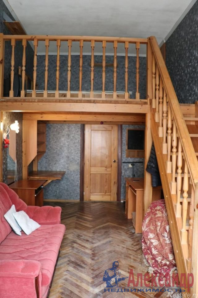 Продажа 4-комн квартиры на вторичном рынке Финский пер.,  д. 6