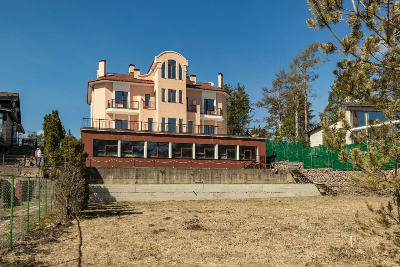 Продажа дома пос. Ленинское, улица Солнечная Поляна, 8