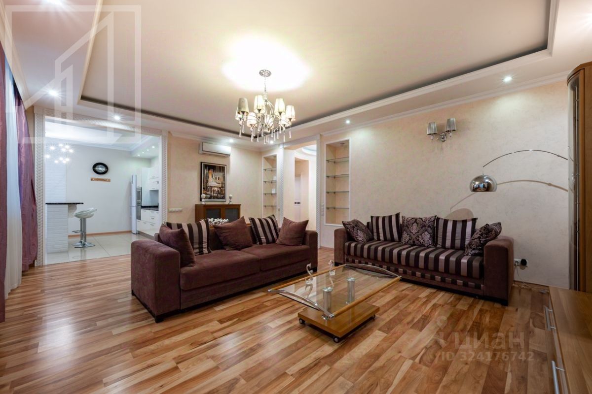 Аренда 3-комн квартиры на вторичном рынке улица Александра Невского, 27