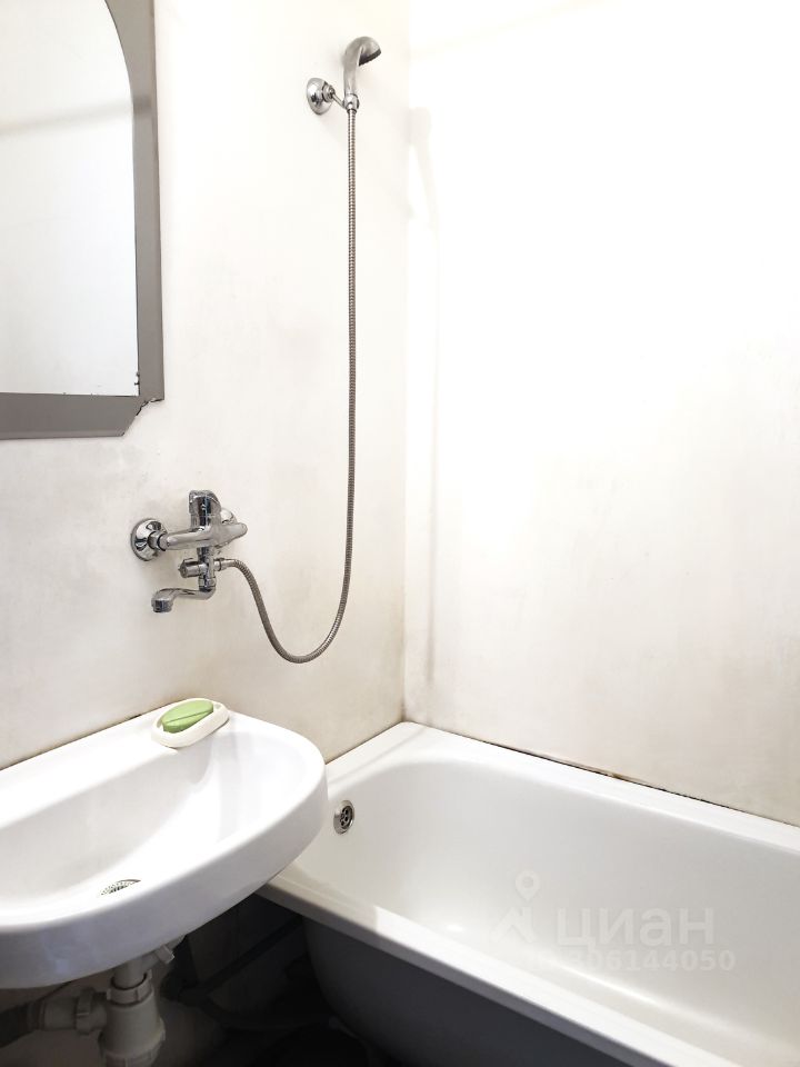 Продажа 1-комн квартиры на вторичном рынке Пушкин, Гусарская улица, 6к9