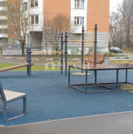 Продажа 1-комн квартиры на вторичном рынке Железнодорожный, Лесопарковая улица,  д. 17