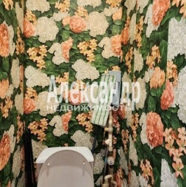 Продажа 3-комн квартиры на вторичном рынке Кириши г, Мира ул,  д. 10