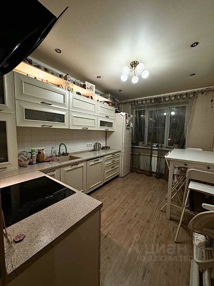 Продажа 2-комн квартиры на вторичном рынке Аничково пгт, 4