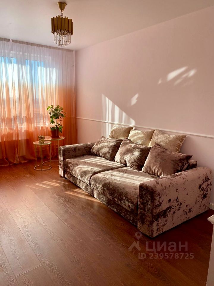 Аренда 1-комн квартиры на вторичном рынке бульвар Веласкеса, 5к5