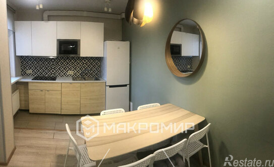 Продажа 3-комн квартиры на вторичном рынке Смоленская улица,  д. 18