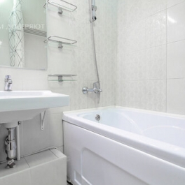 Продажа 1-комн квартиры на вторичном рынке улица Савушкина,  д. 104 с1