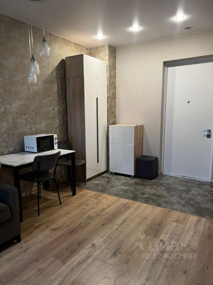 Аренда 2-комн квартиры на вторичном рынке Нагатинская набережная, 10А