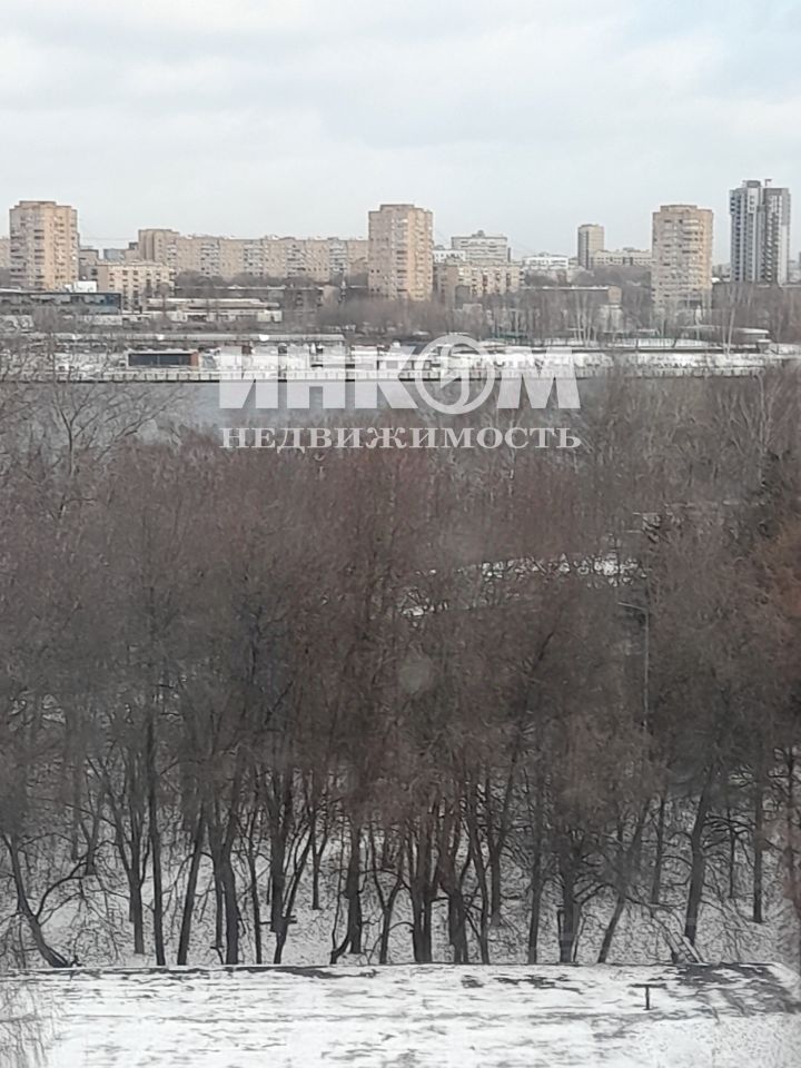 Продажа 2-комн квартиры на вторичном рынке улица Свободы, 40К1
