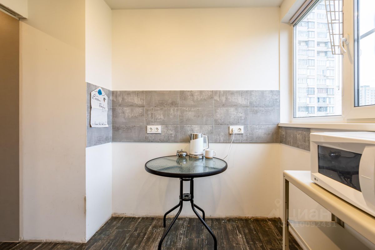 Продажа 3-комн квартиры на вторичном рынке улица Ивана Фомина, 5К1