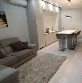 Аренда 4-комн квартиры на вторичном рынке Шмитовский проезд, 39к2