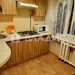 Продажа 3-комн квартиры на вторичном рынке Авиационный переулок,  д. 8