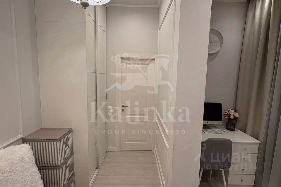 Продажа 3-комн квартиры на вторичном рынке улица Сергея Макеева, 9к2