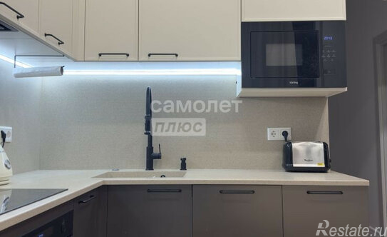 Продажа 3-комн квартиры на вторичном рынке улица Мустая Карима,  д. 12