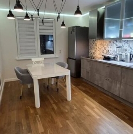 Продажа 3-комн квартиры на вторичном рынке Производственная улица,  д. 10 к2