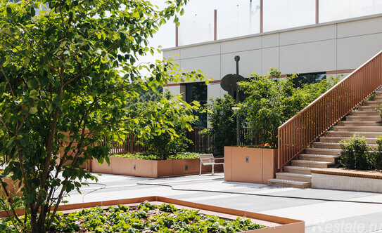 Продажа 2-комн квартиры на вторичном рынке ул Снежная,  д. 22,  к. 3