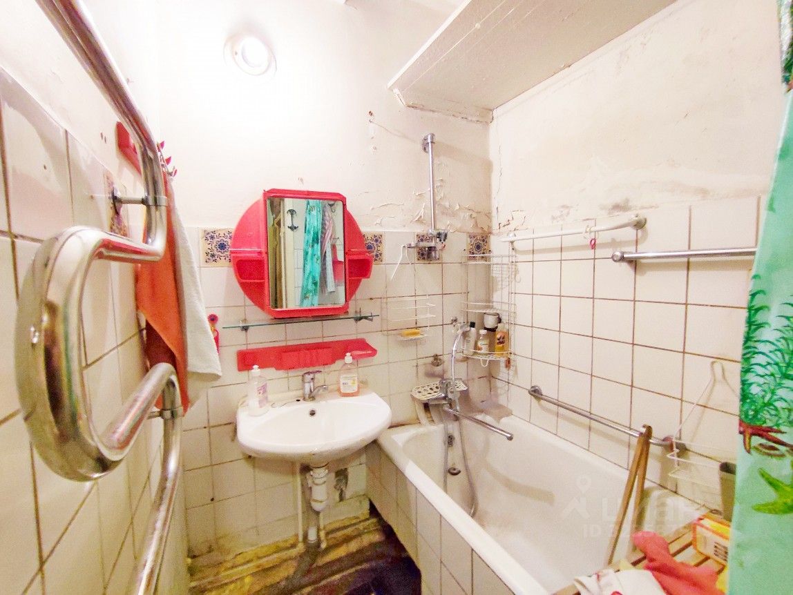 Продажа 2-комн квартиры на вторичном рынке 2-я Радиаторская улица, 4