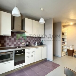 Продажа 2-комн квартиры на вторичном рынке проспект Сизова,  д. 21