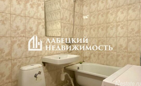 Продажа 2-комн квартиры на вторичном рынке Павлово, Морской проезд,  д. 2