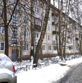 Продажа 2-комн квартиры на вторичном рынке улица Стасовой,  д. 5