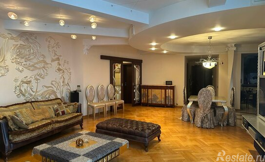 Продажа 5-комн квартиры на вторичном рынке улица Дыбенко,  д. 16 к1