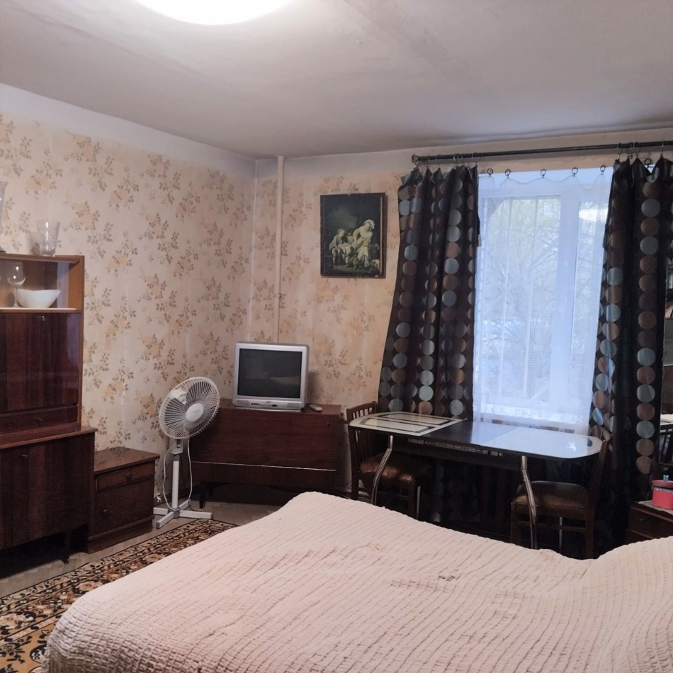 Продажа 2-комн квартиры на вторичном рынке Маринеско ул,  д. 10