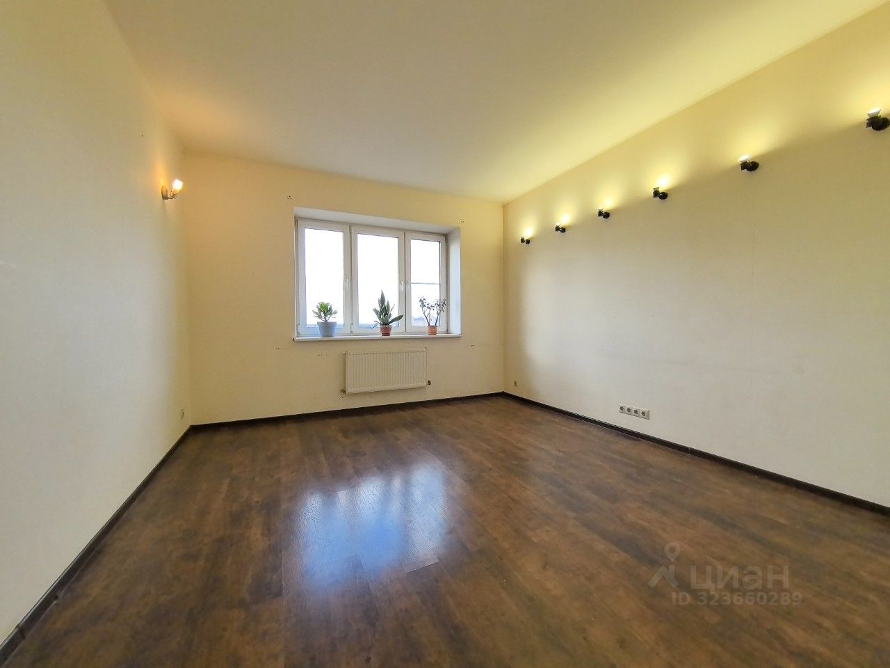 Продажа 2-комн квартиры на вторичном рынке Опалиха мкр, проезд Островского, 19