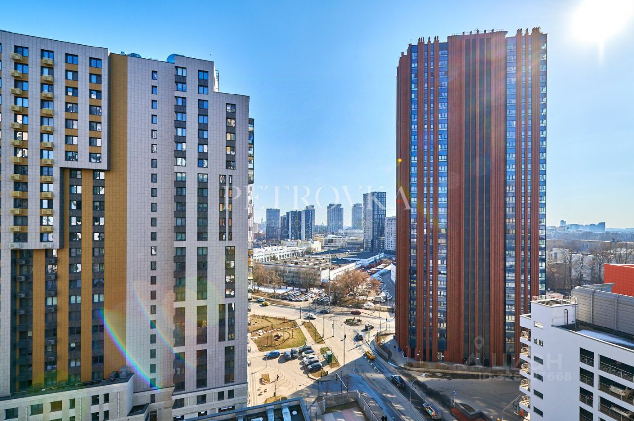 Продажа 3-комн квартиры на вторичном рынке Кронштадтский бульвар, 6к5