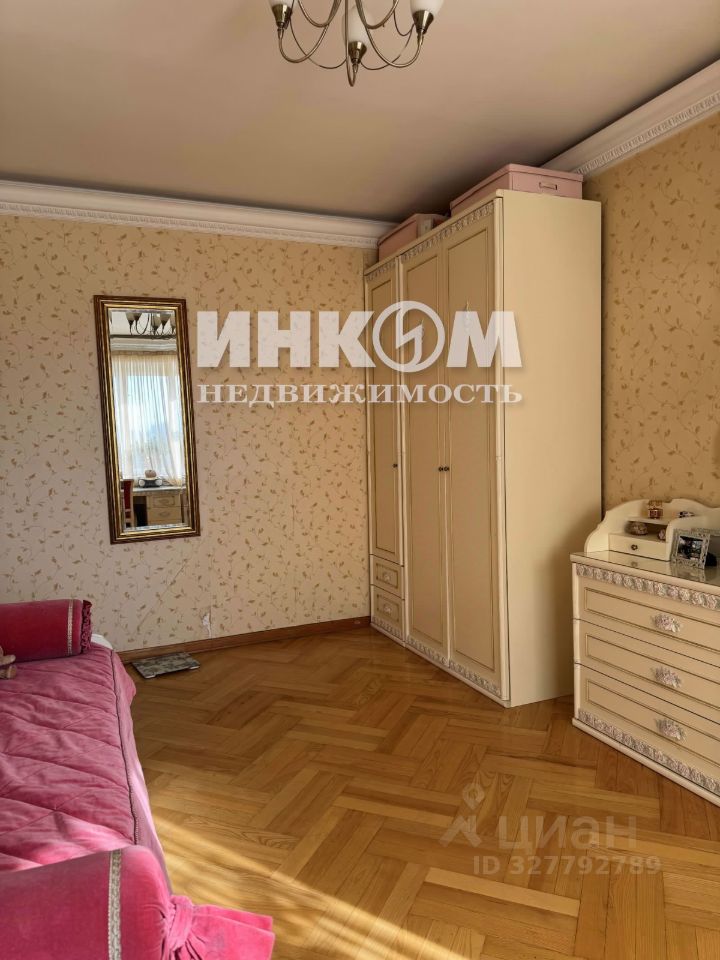 Продажа 4-комн квартиры на вторичном рынке Химки, Пролетарская улица, 17
